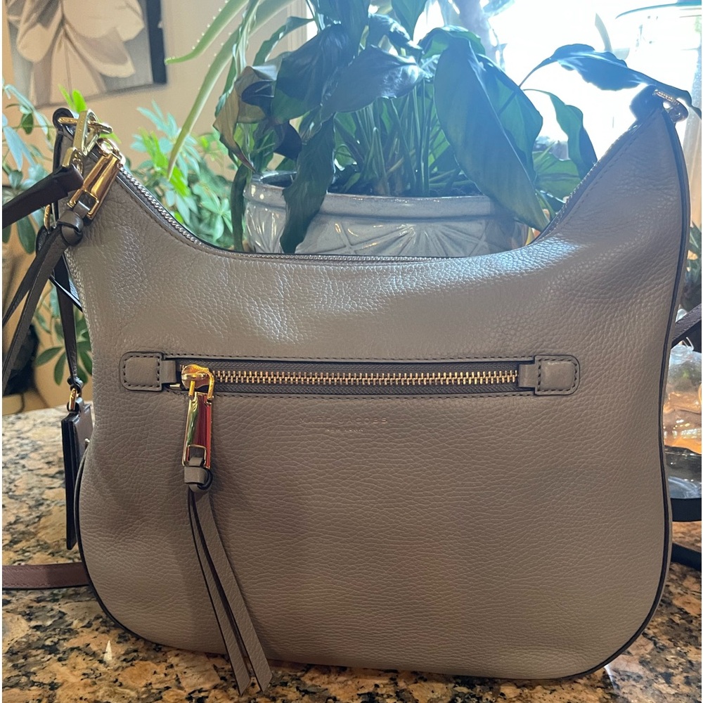 MARC JACOB CROSSBODY/SHOULDER BAG. EUC